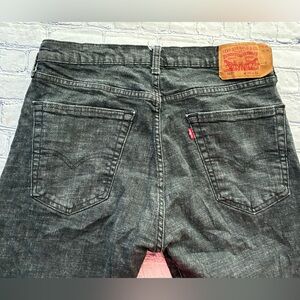 LEVIS 501 classic button fly men’s size 36x32 jeans